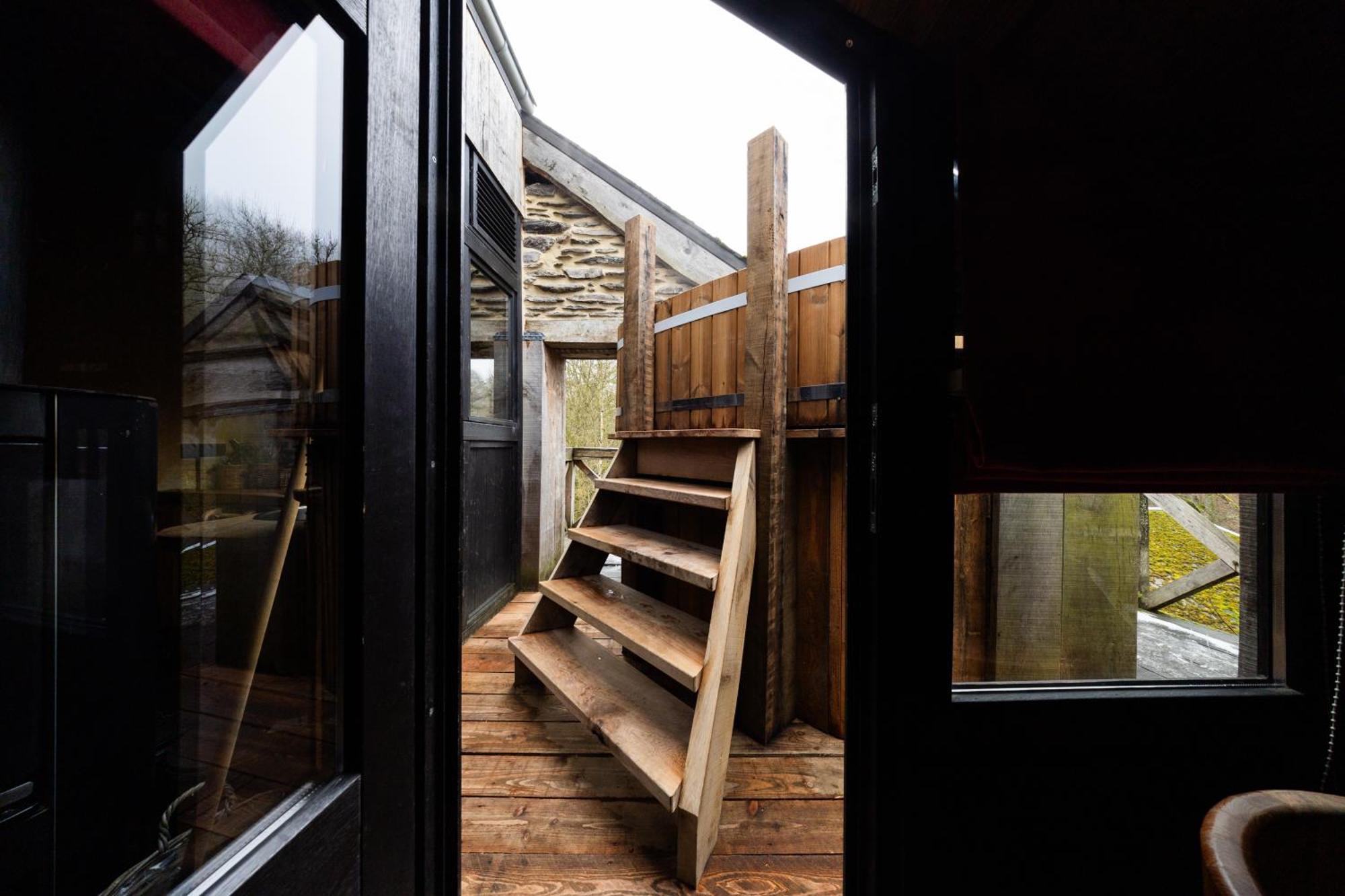 Les Cabanes De Rensiwez Mabompre Exterior photo